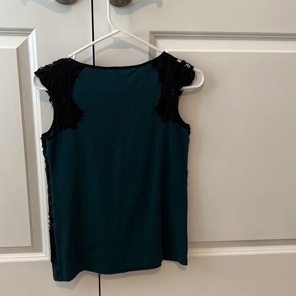 Ann Taylor, XSP, Dark Green Black Lace Casual/Work Shirt. Worn Twice. - Picture 3 of 6
